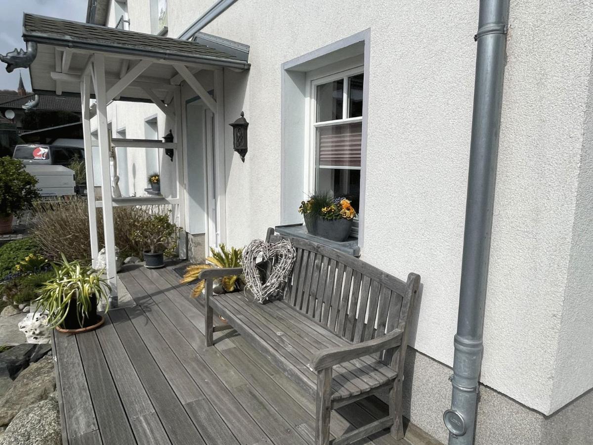 Villa Seestern - Ferienhaus Mit Meerblick Sassnitz Eksteriør billede
